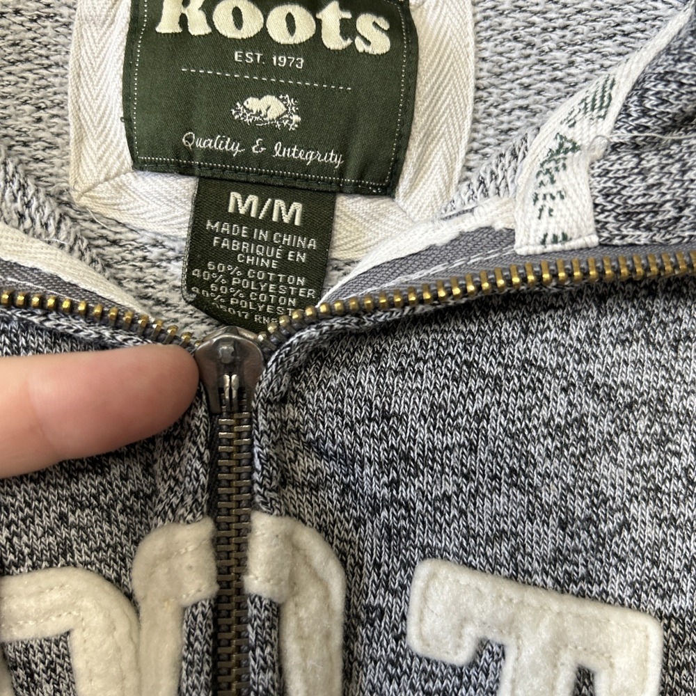 Roots Canada Womens Hooded Sweatshirt Size M Full Zip Gray Spellout Letters Y2K - Picture 5 of 15